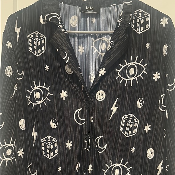 Black and White Long Sleeve Plissé Set in What's Your Sign - Picture 7 of 7